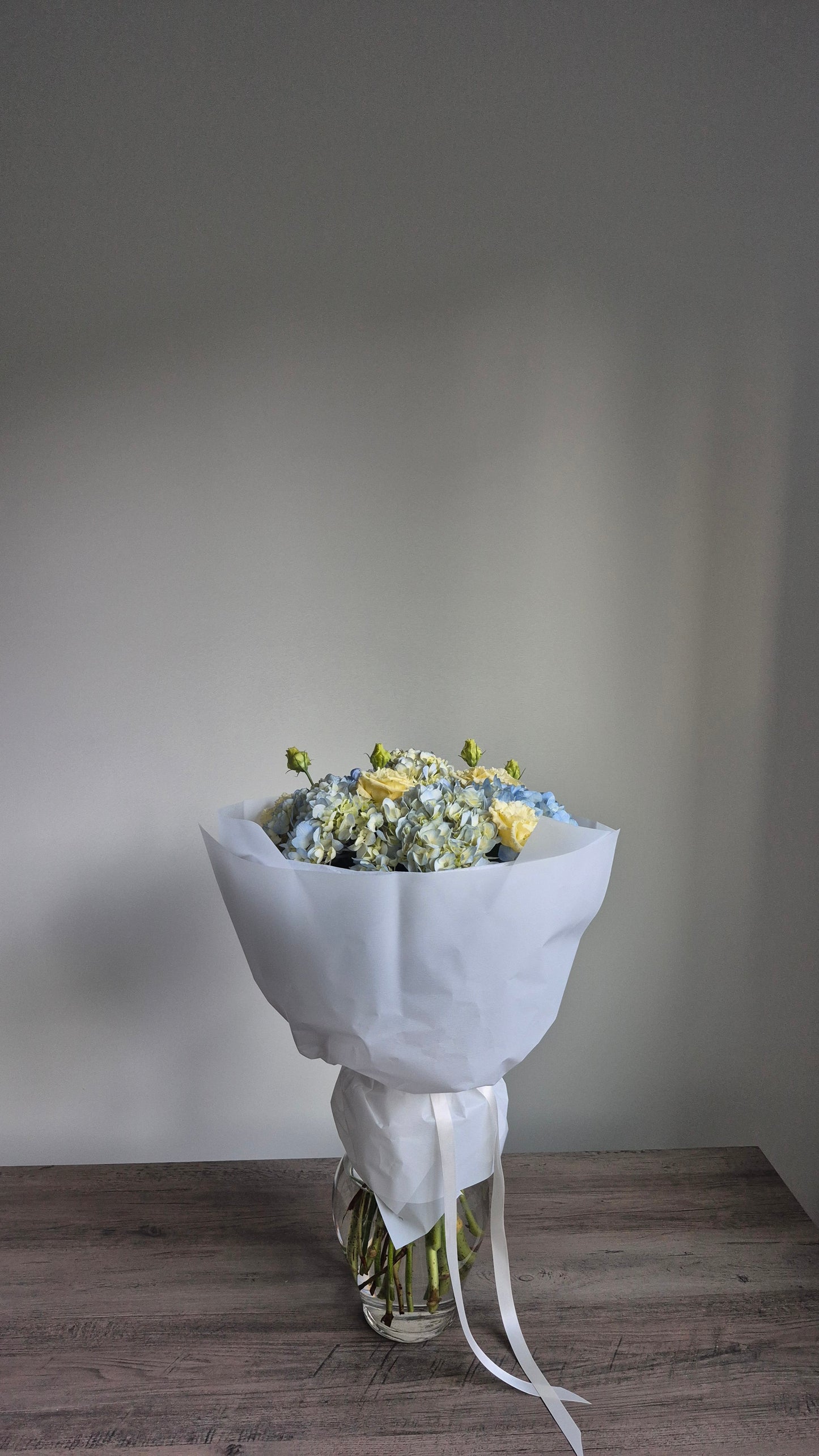 Bouquet "Morning Dew" Hydrangeas Lisianthus