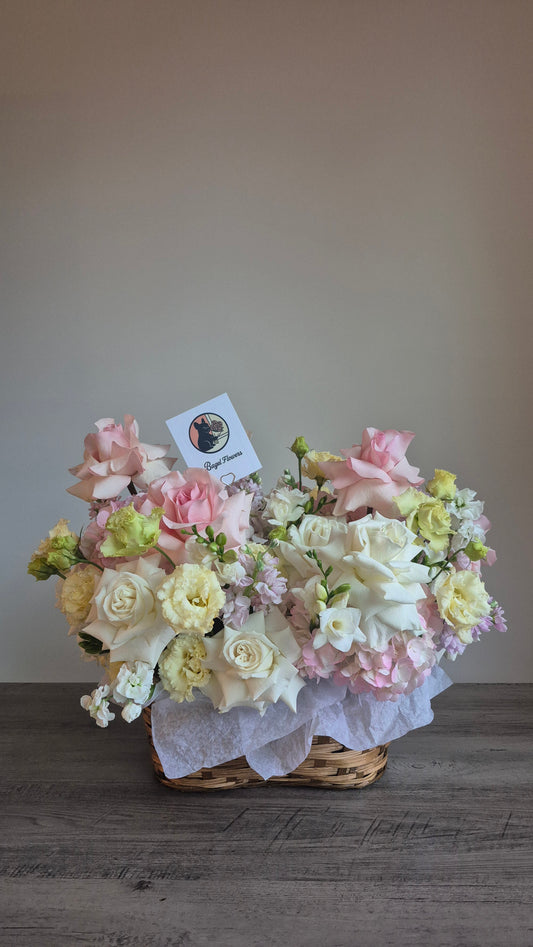 Basket "Garden Reverie" French Roses, Hydrangea, Lisianthus