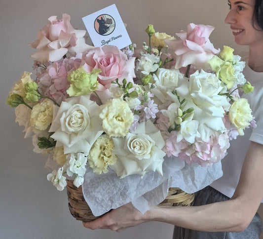 Basket "Garden Reverie" French Roses, Hydrangea, Lisianthus