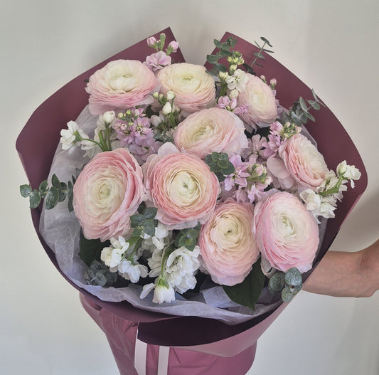 Bouquet "Quiet Bloom" Ranunculus