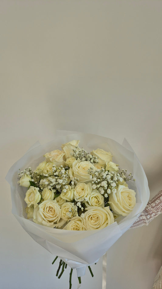 Bouquet "White Lace" White Roses, Spray roses, Gypsophila
