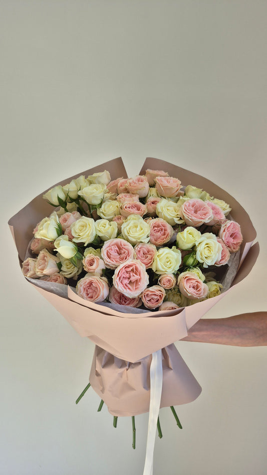 Bouquet "Bush Bouquet" Spray Roses