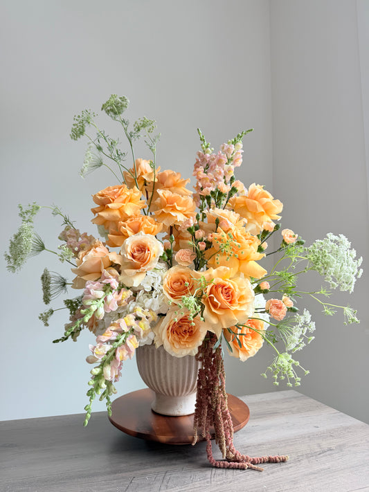 Arrangement "Golden Hour" Hydrangea, French Roses