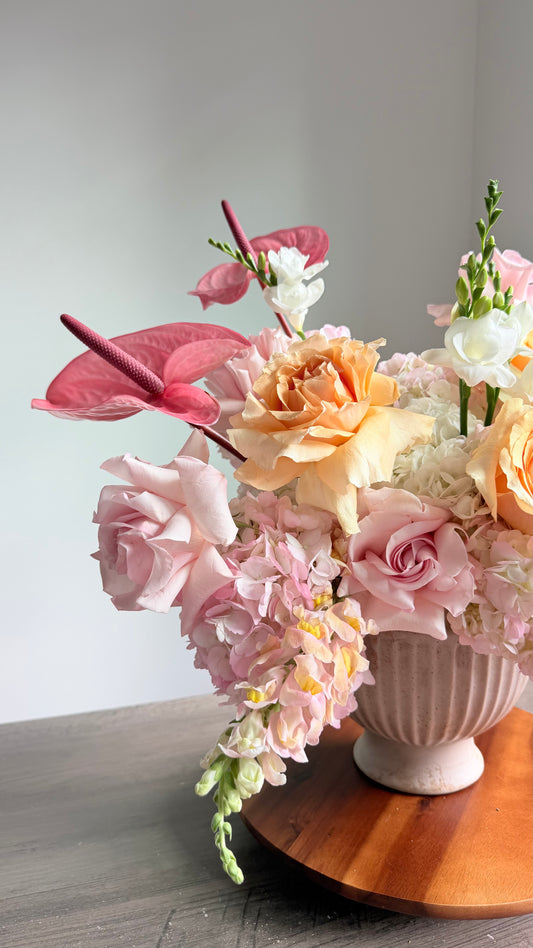 Arrangement "Coral Horizon" Anthurium, Hydrangea, French Roses