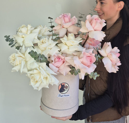 Basket "Rustic Reverie" French Roses