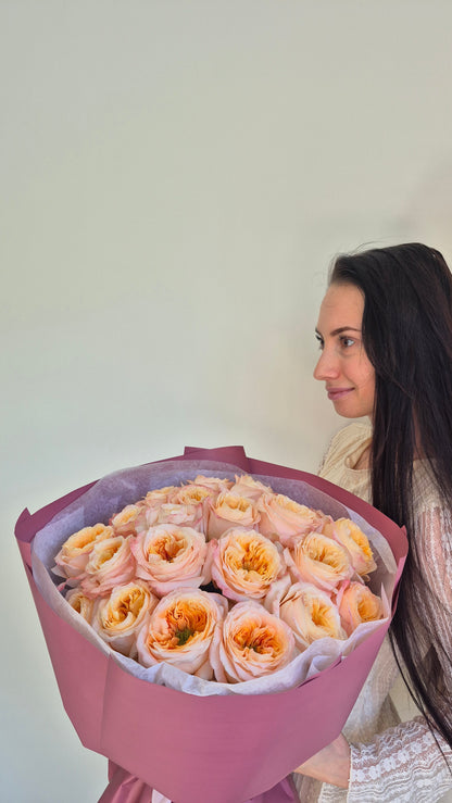 Bouquet "Crown Jewel" Roses