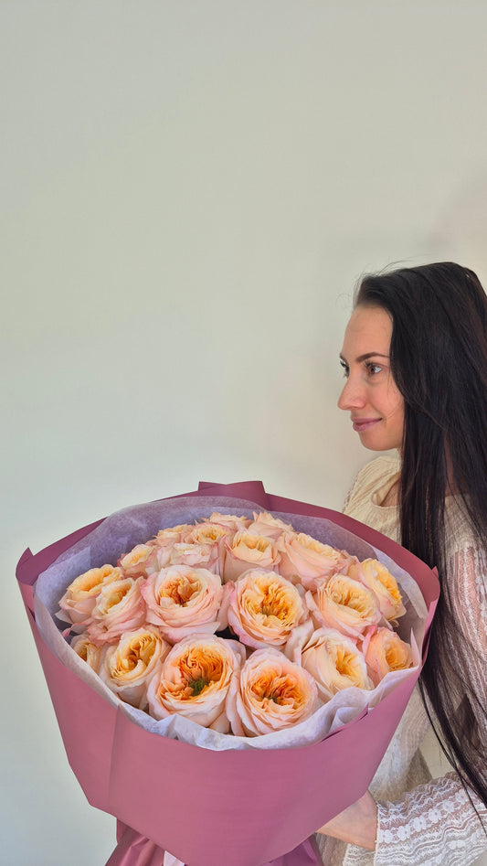 Bouquet "Crown Jewel" Roses