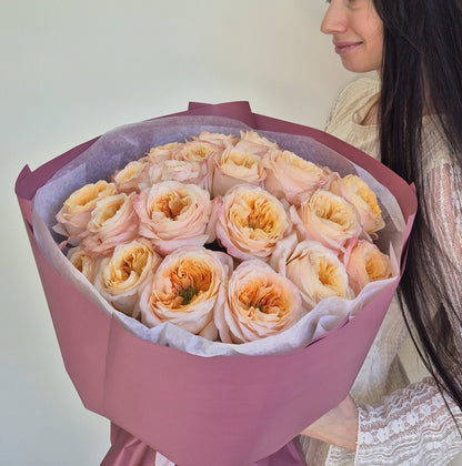 Bouquet "Crown Jewel" Roses