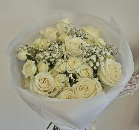 Bouquet "White Lace" White Roses, Spray roses, Gypsophila