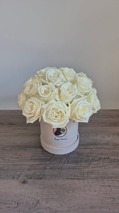 Basket "Vanilla Ice cream" White Roses