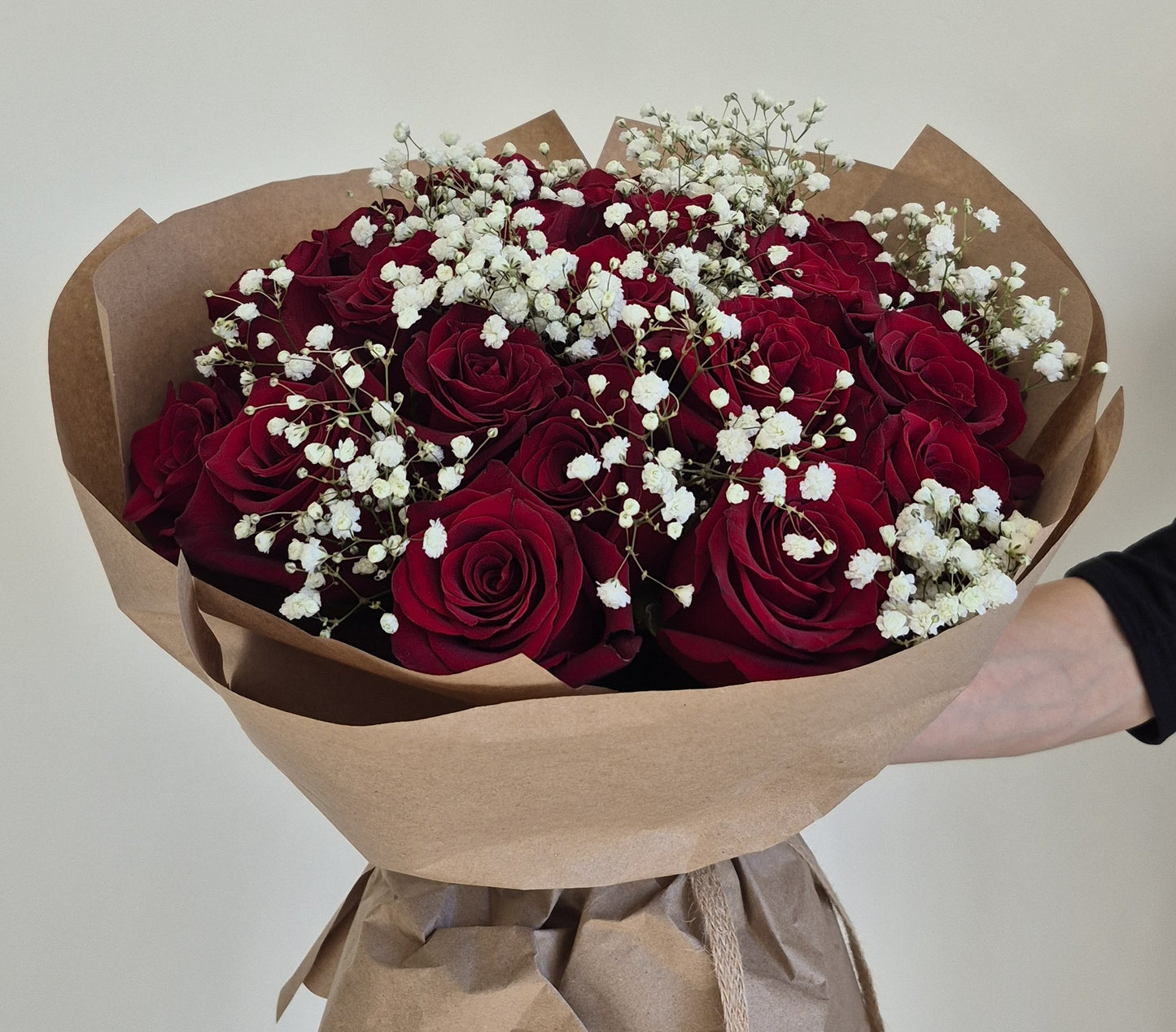 Bouquet "Firefly Dance" Red Roses, Gypsophila