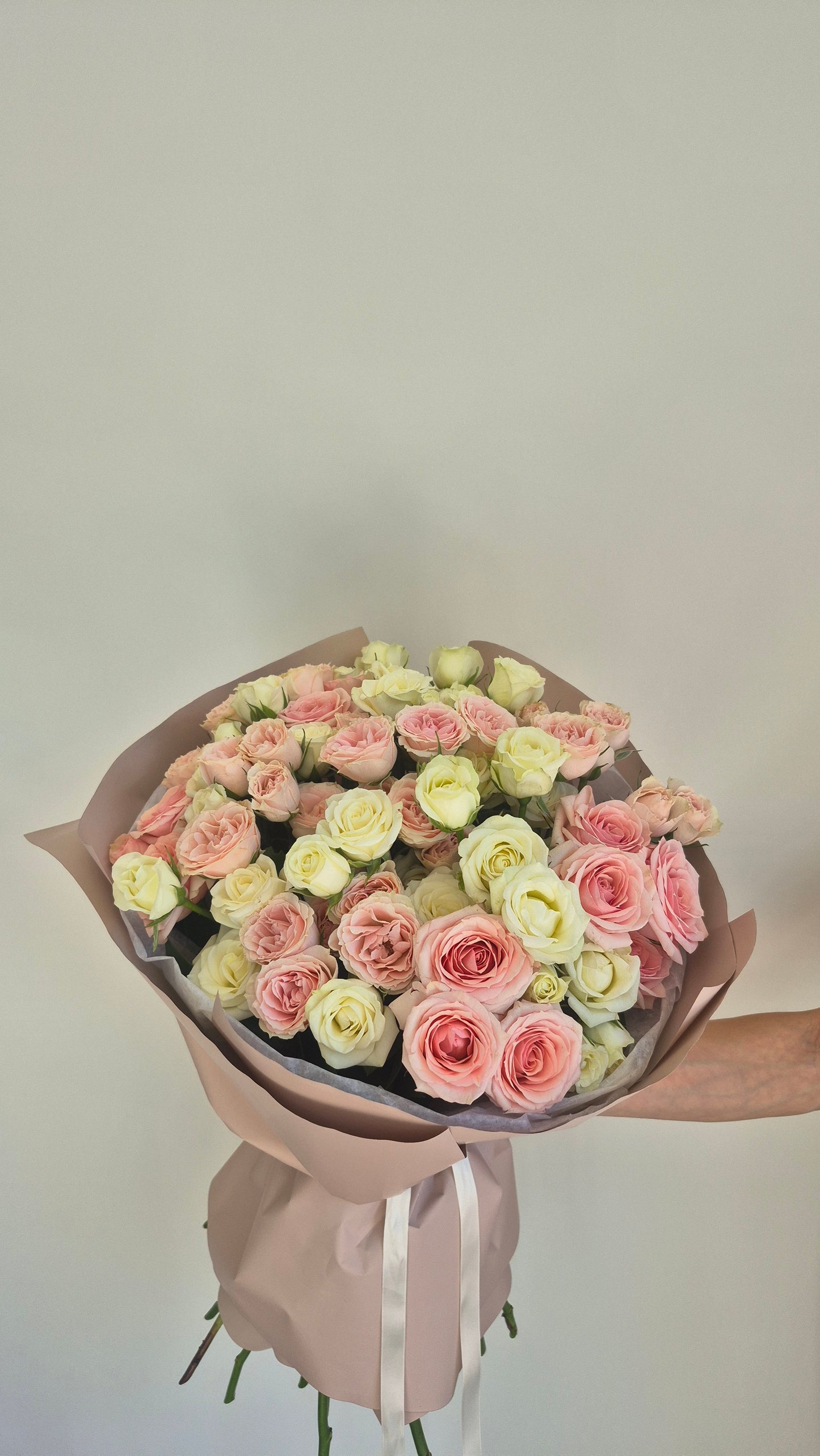 Bouquet "Bush Bouquet" Spray Roses