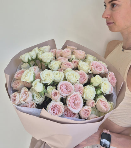 Bouquet "Bush Bouquet" Spray Roses