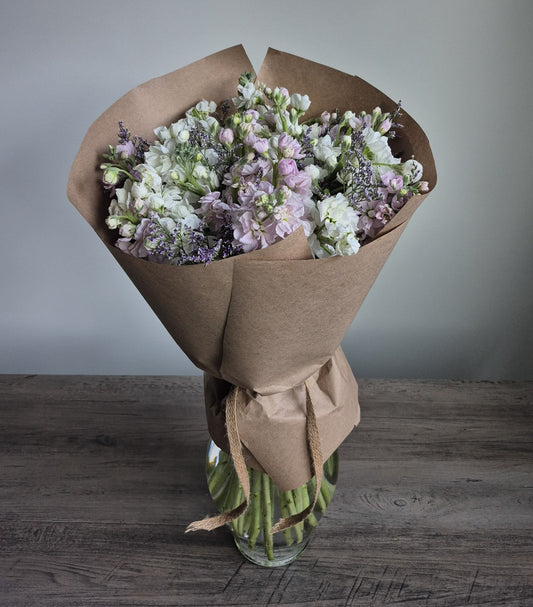 Bouquet "Velvet Bloom" Stock